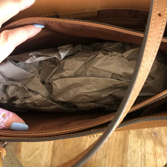 Tory Burch Emerson Small Buckle Tote - Picture 6 of 6